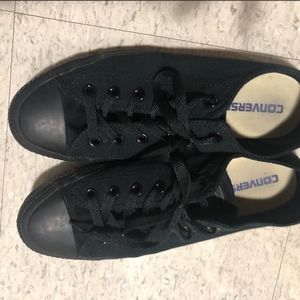 Black converse